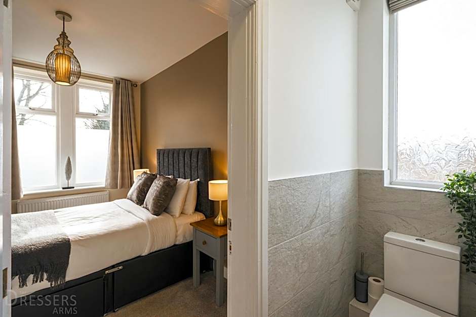 Rooms at The Dressers Arms
