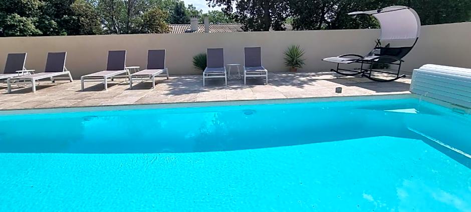 LES BOIS DE ZOLA entre Provence et Luberon