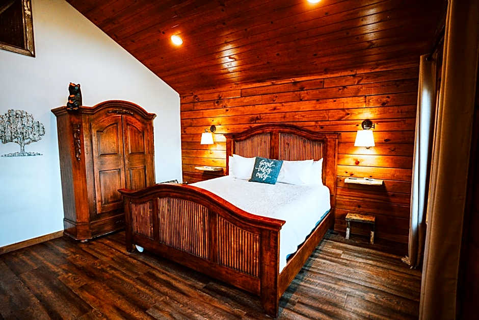 Starlight Haven Hot Springs