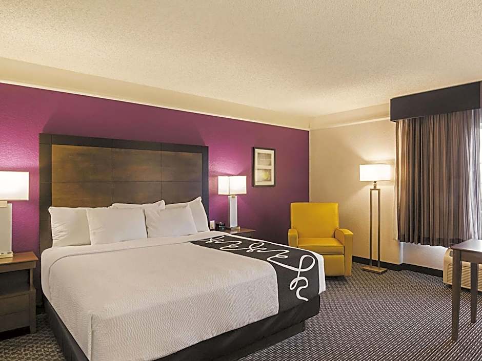 La Quinta Inn & Suites by Wyndham Denver Airport Dia