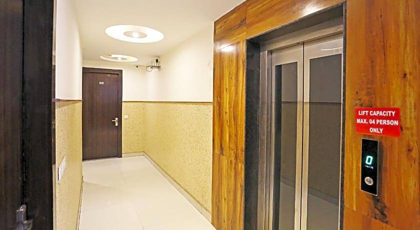 Hotel Iconic Suite - Near Delhi Airport