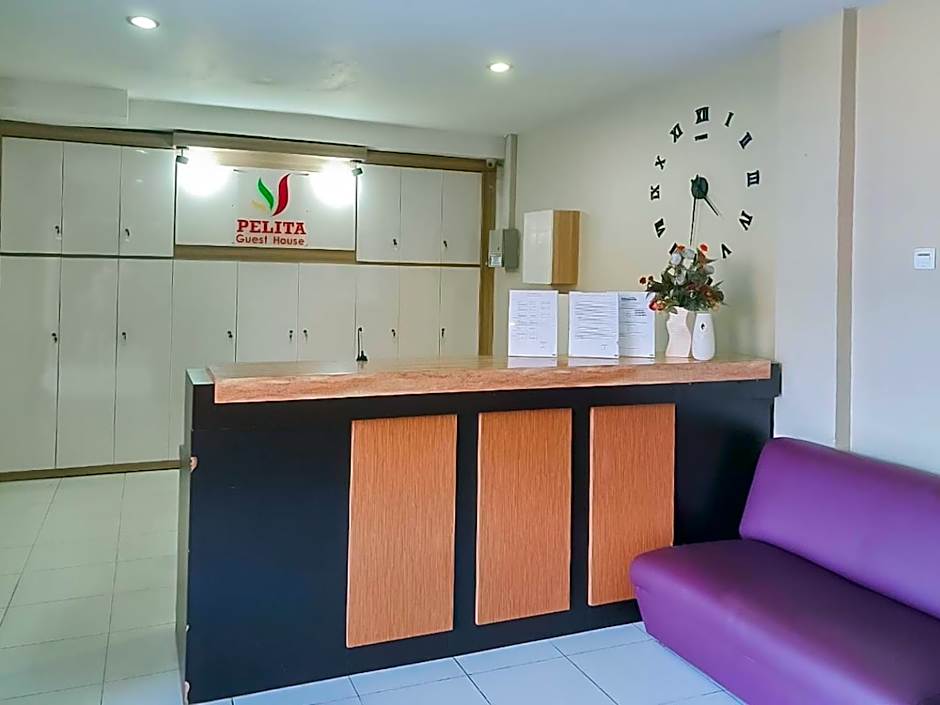 RedDoorz Plus at Pelita Guest House Balikpapan