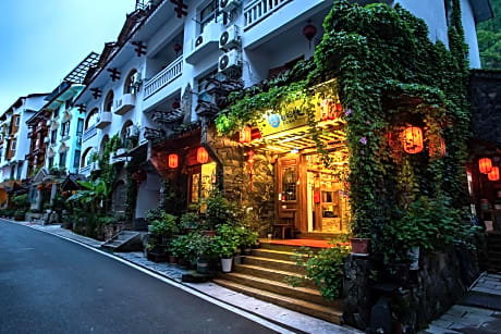 Zhangjiajie Destination Youth Hostel