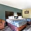 Econo Lodge Inn & Suite Clarksville