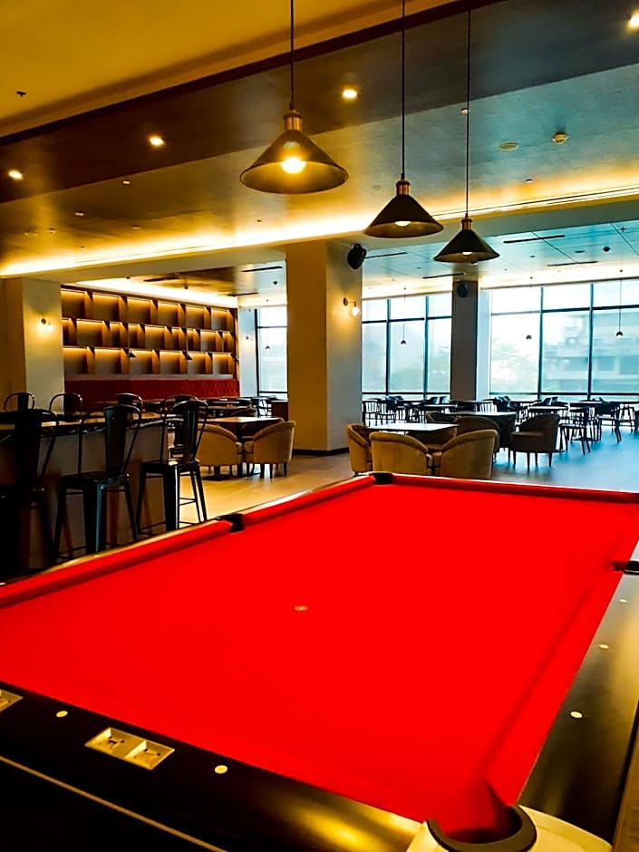 The Excelsior Hotel Las Piñas