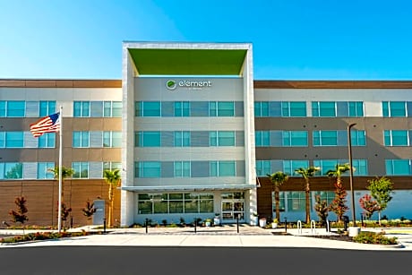 Element Sacramento Airport