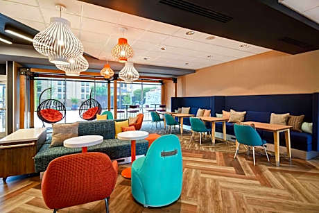 Tru by Hilton Louisville Airport, KY