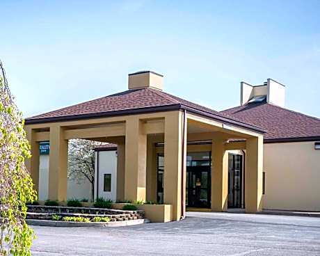 Quality Inn New Columbia
