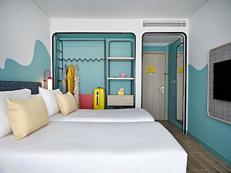 Superior Twin Room with Sea View