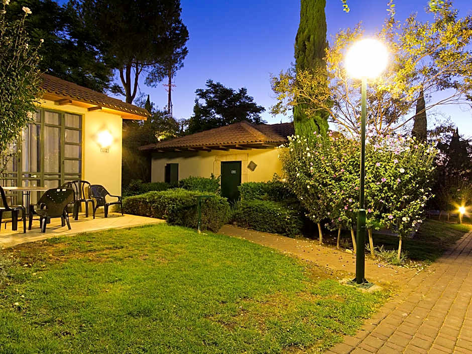 Shoresh Green Hills Hotel