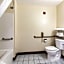 Red Roof Inn Auburn