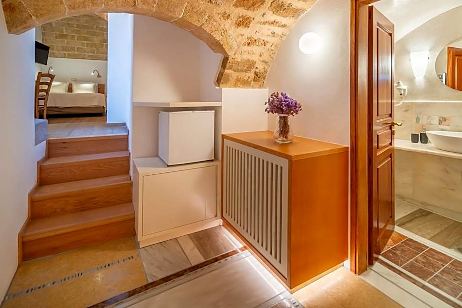 Bastione Malvasia Hotel (ex New Malvasia)