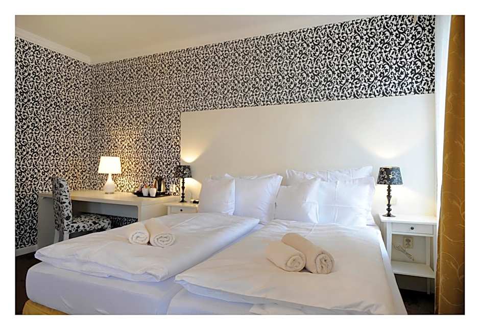 Pytloun Design Self Check-in Hotel