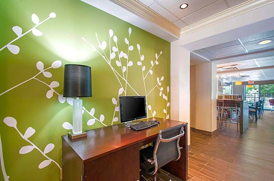 Sleep Inn & Suites Dover