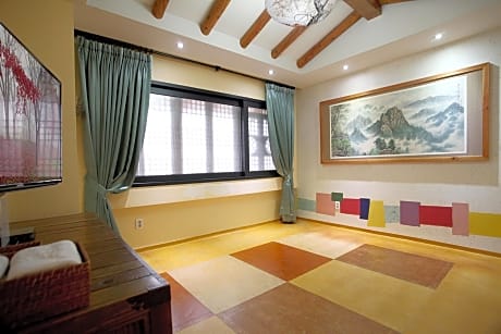 Standard Family Room