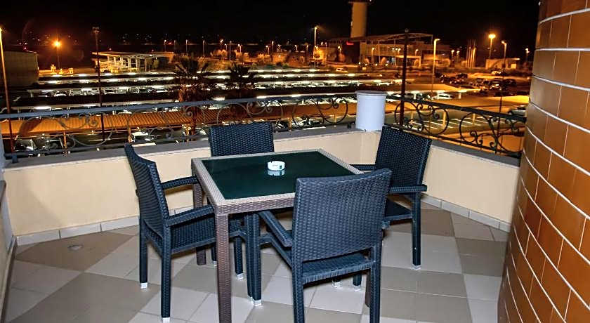 Airport Hotel Tirana