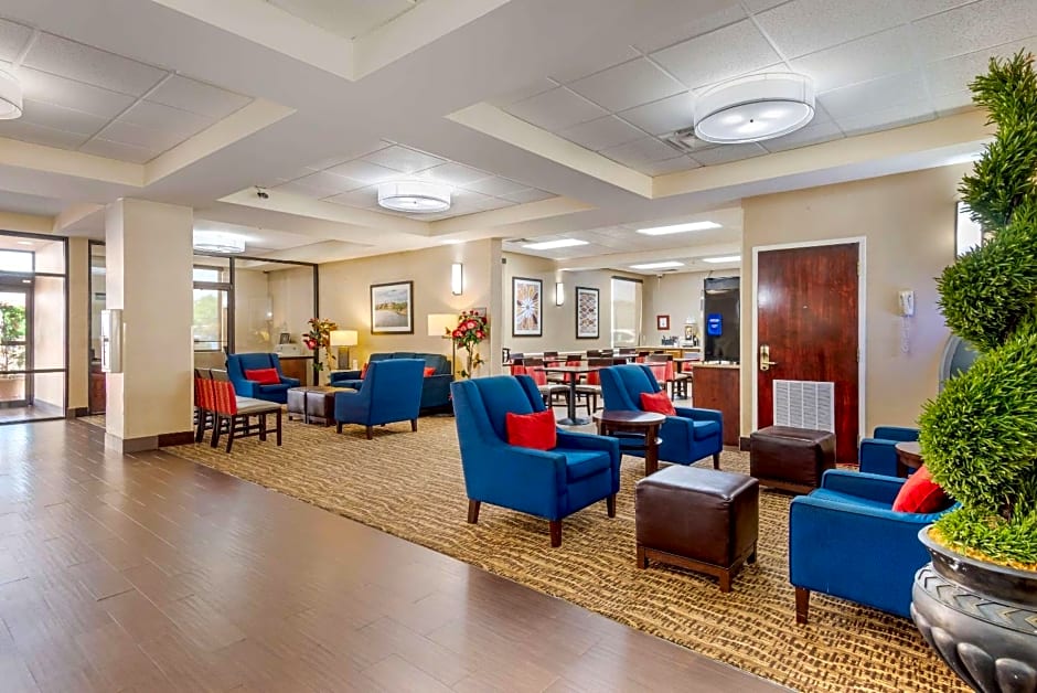 Comfort Inn & Suites