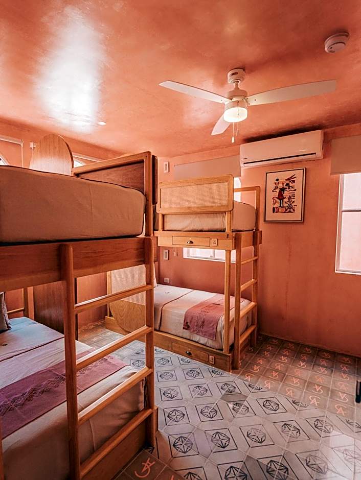 Casa Amate 61 Boutique Hostel