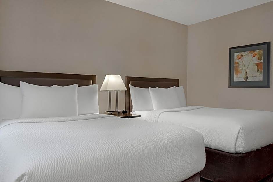 Ramada Plaza by Wyndham Calgary Downtown