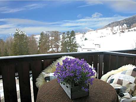 Classic Triple Room with Balcony