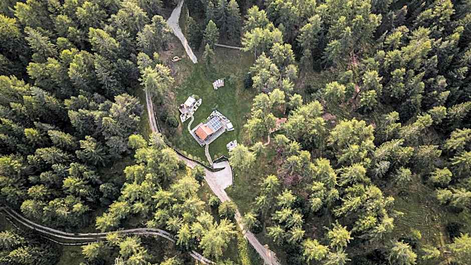 Cain Comfort Chalet