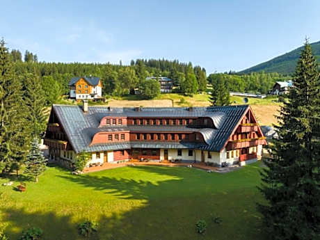 Aparthotel Pod Plání