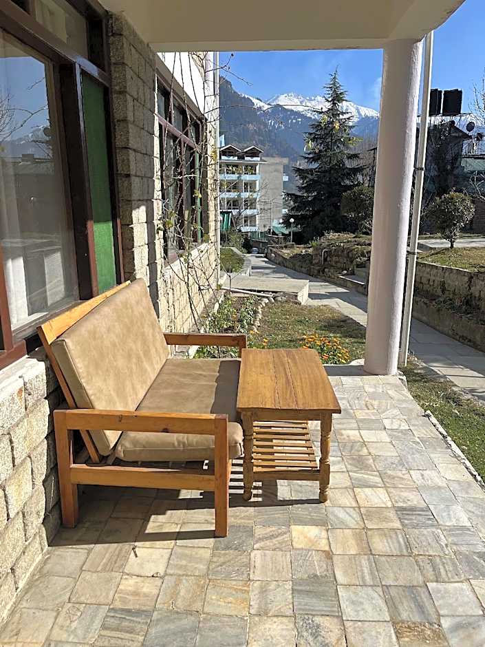 Tourist Hotel