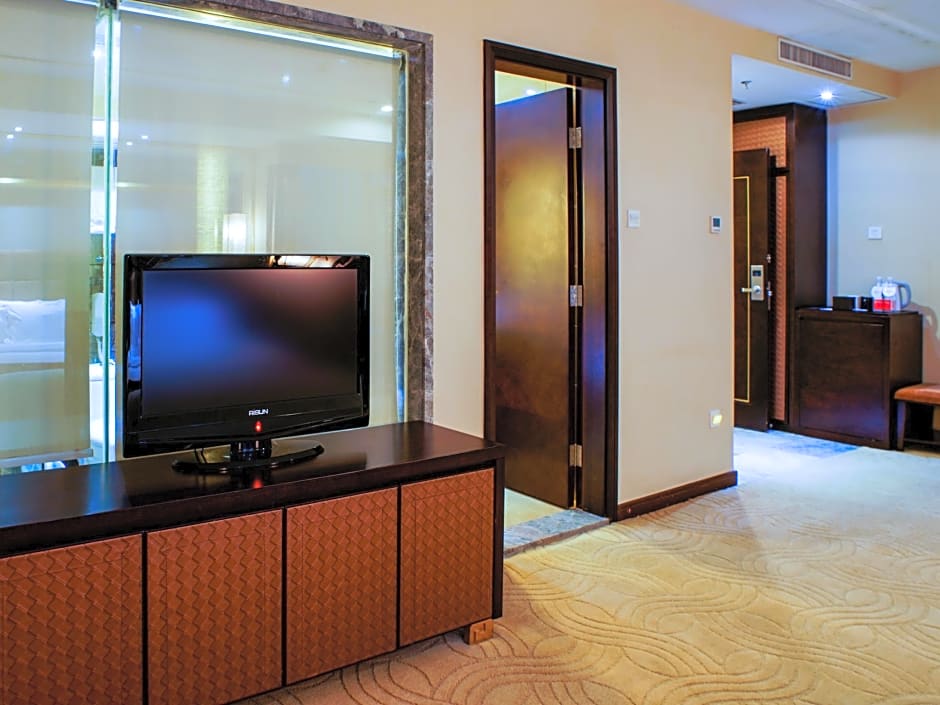 Fortune Hotel