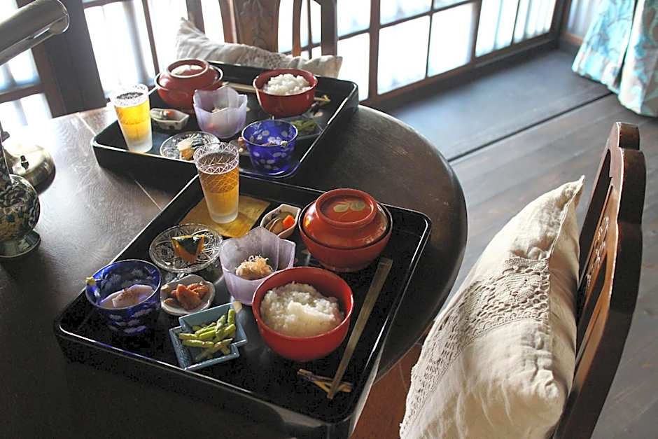 Bed & Breakfast Tsukiya