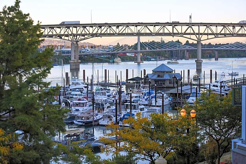 River Place Hotel