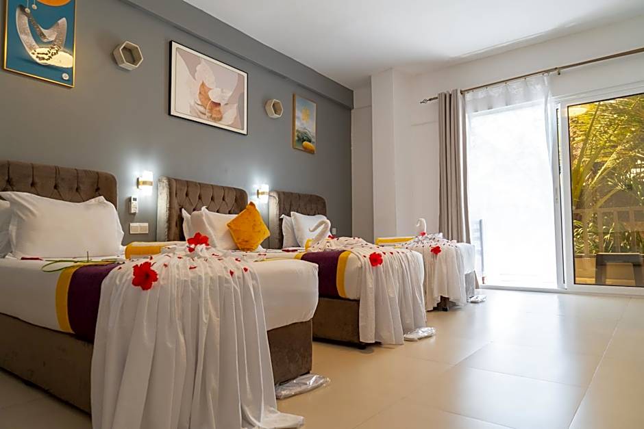 Golden Hotel