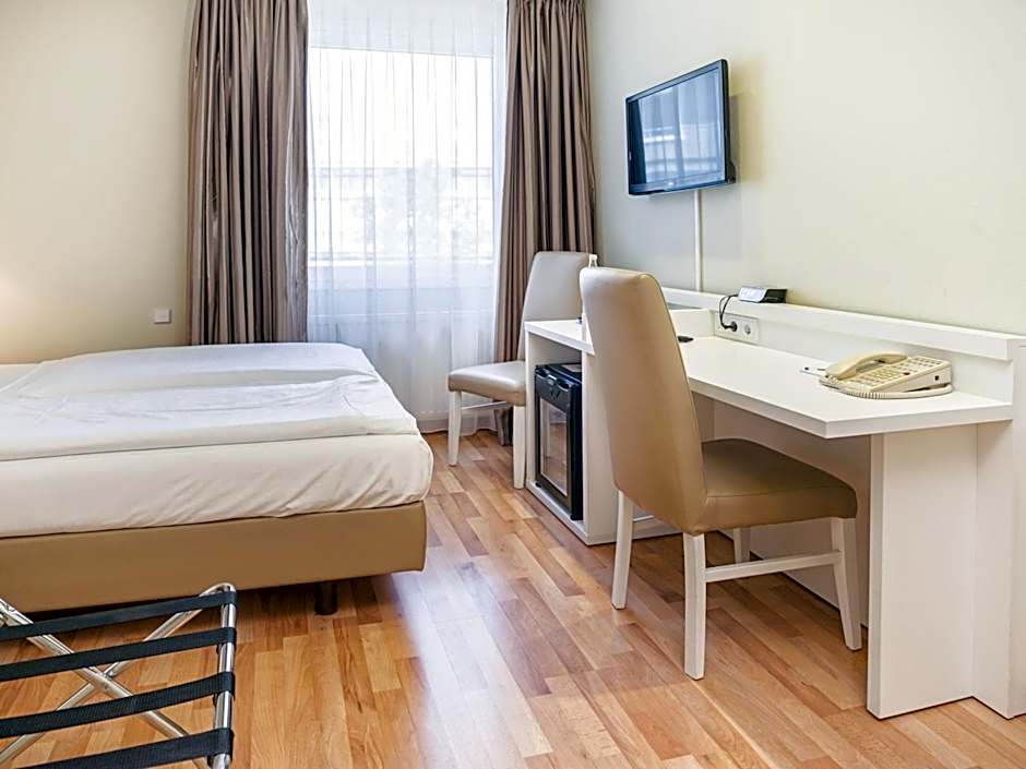 Hotel Am Schloss Köpenick Berlin By Golden Tulip