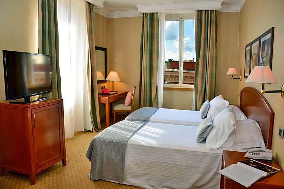 Photo 1 of 6 of 1 Double Bed or 2 Beds