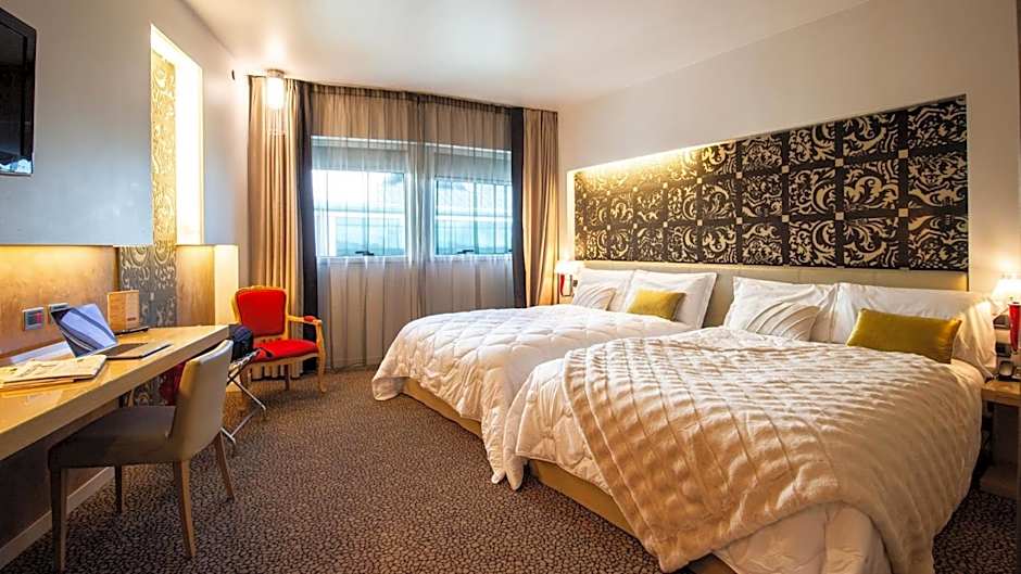 Antony Palace Hotel