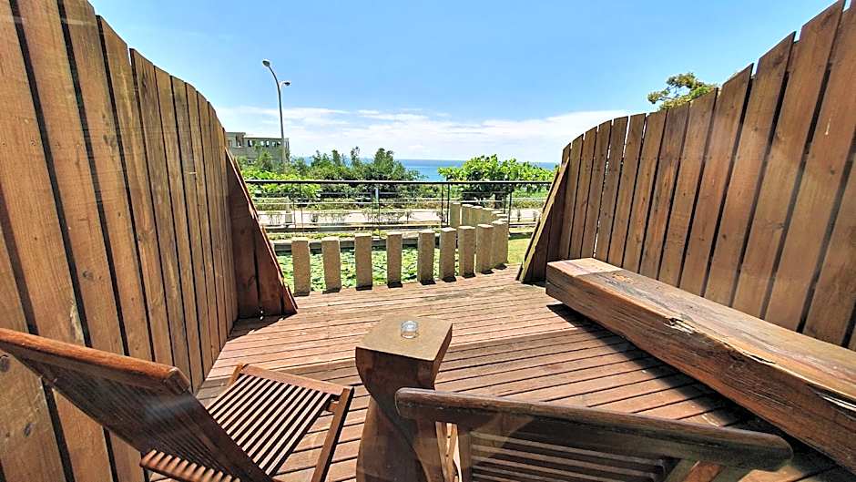 Cao Hai Tong Seaview Bed And Breakfast