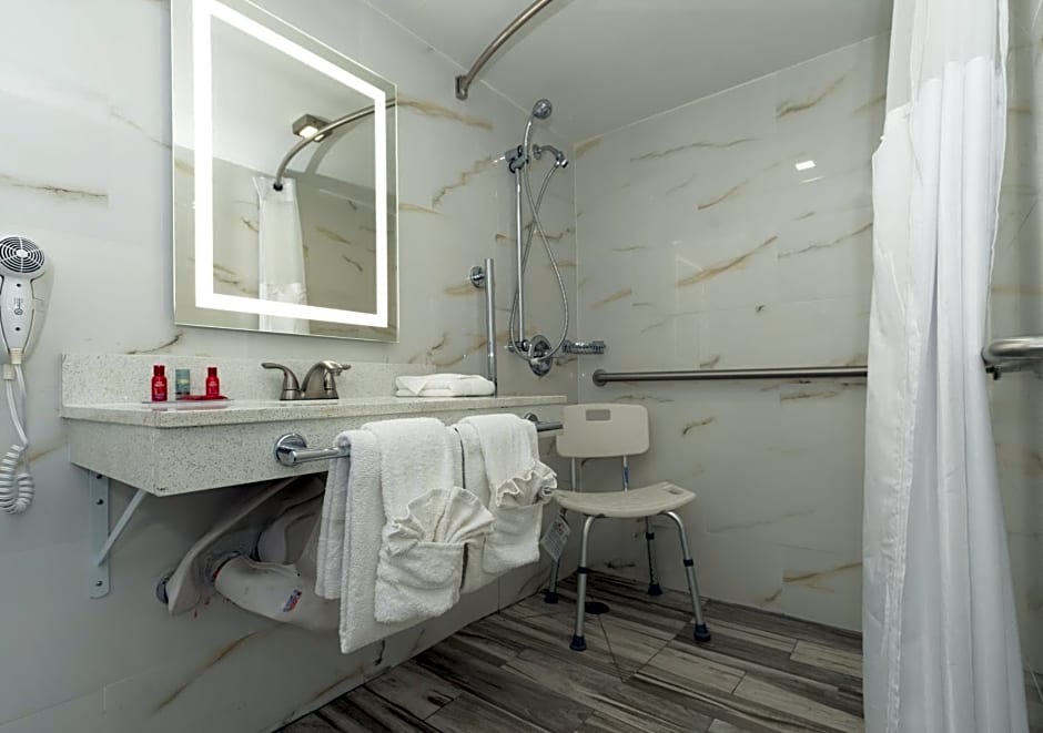SureStay Plus Hotel by Best Western Sacramento Cal Expo