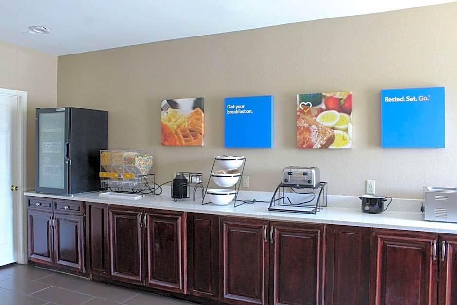Comfort Inn & Suites
