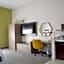 Holiday Inn Express & Suites College Station by IHG