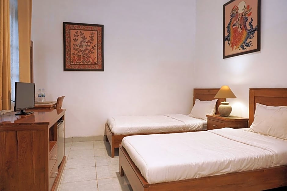 RedDoorz at Griya Cemara Homestay Yogyakarta