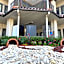 Island Suites Hobby Airport