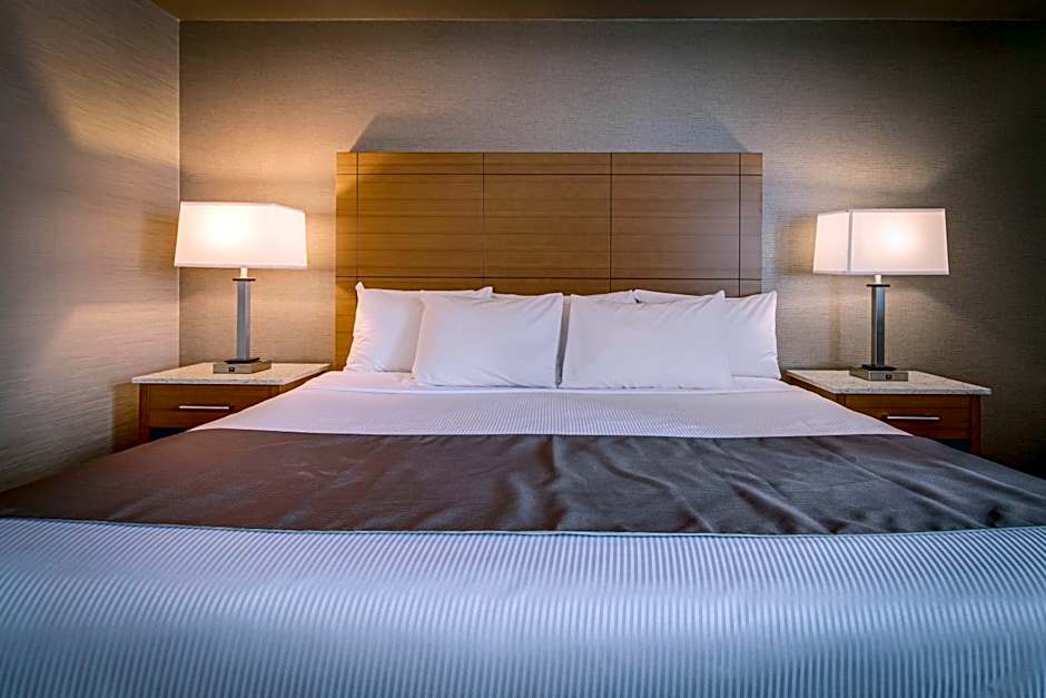 Monte Carlo Inns - Vaughan Suites