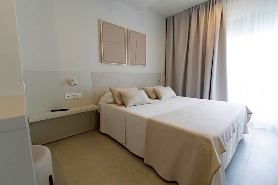 Hotel Roca Plana