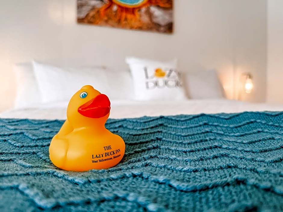 Lazy Duck Inn