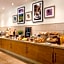 La Quinta Inn & Suites by Wyndham Danbury