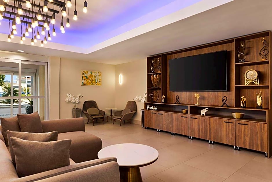 La Quinta by Wyndham Port Arthur