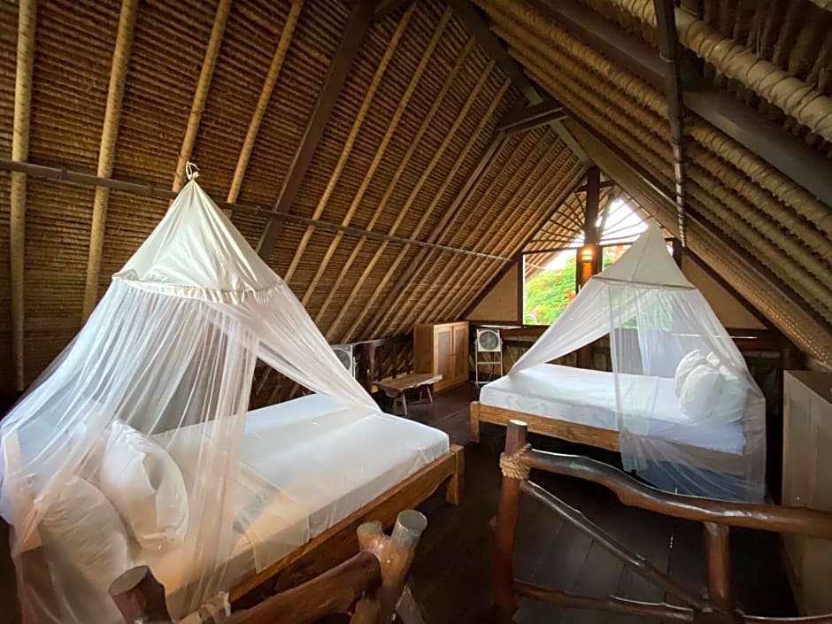 Flower Bud Bungalow Balangan