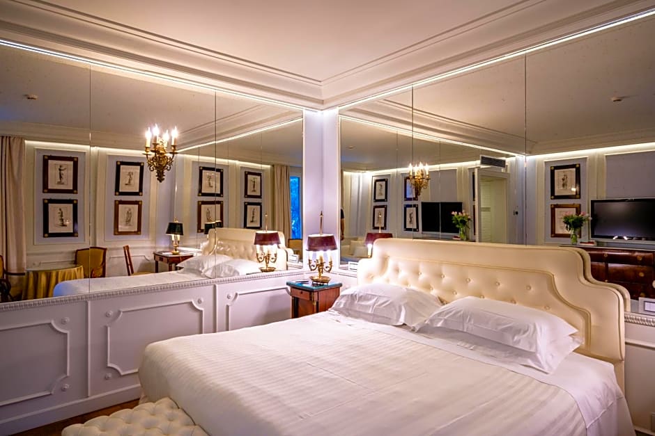 Excelsior Palace Hotel