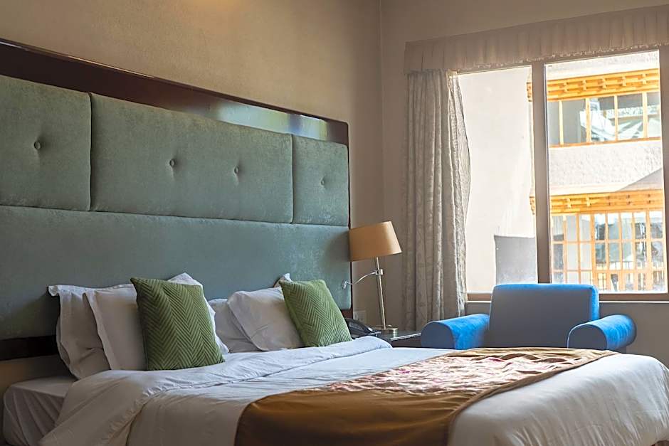 Hotel Spic N Span