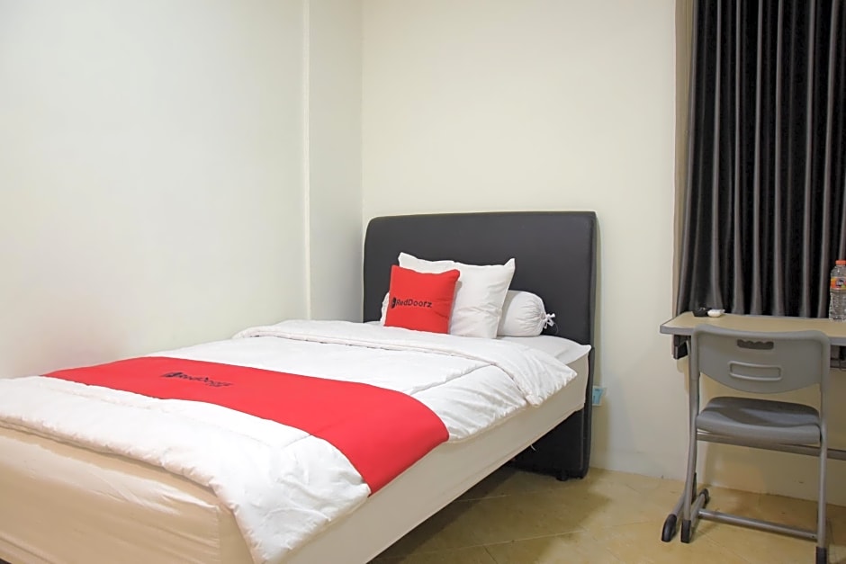 RedDoorz near GOR Satria Purwokerto