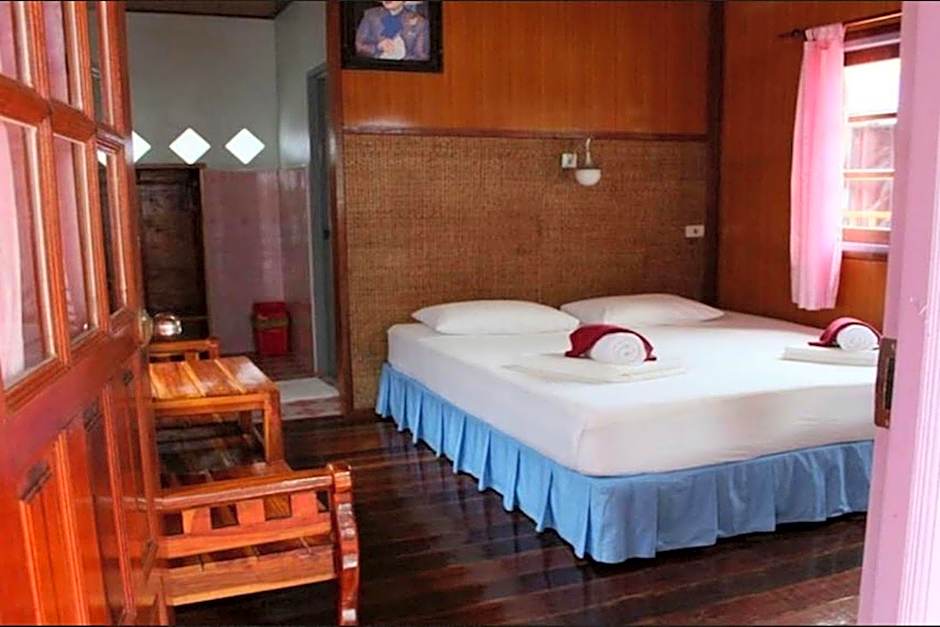 Sang Aroon Bungalow